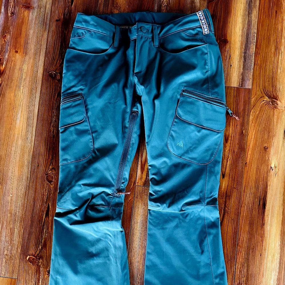 Burton Living Lining Women's Size XS Snowboard Pants Blue/Green in Color